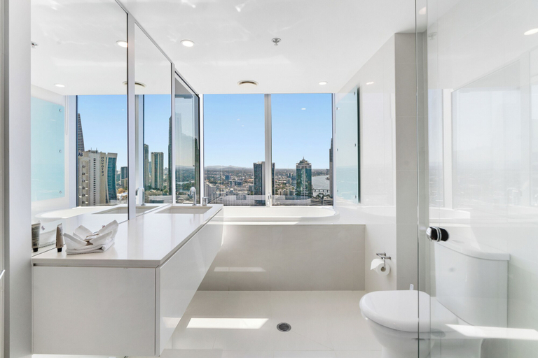 Bathroom 5, Q1 Resort & Spa, Gold Coast