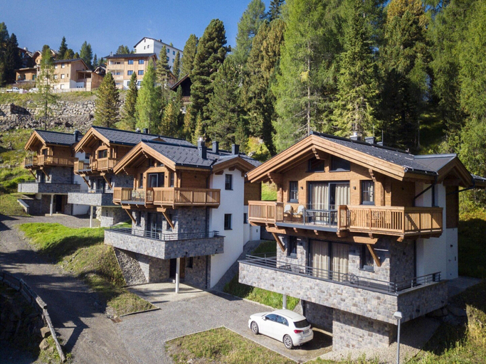 Exterior & Views 2, Attractive Chalet on the Ski-slopes, Murau