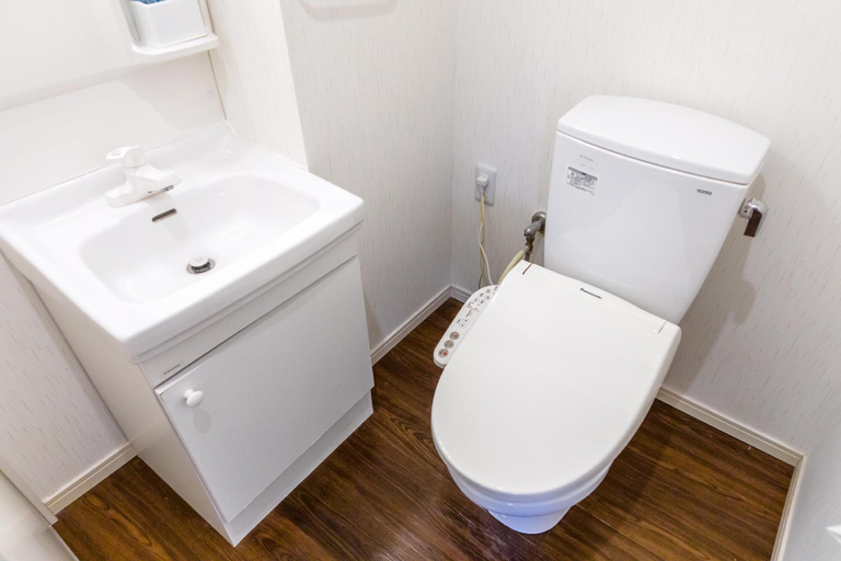 Bathroom 20