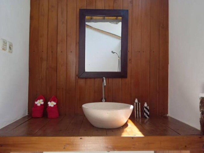 Bedroom 2, Gili Air Santay Bungalows, Lombok