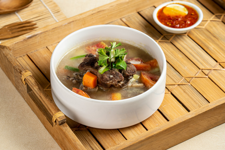 Food & Drinks 9