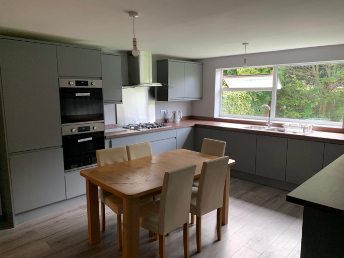 Others 4, Modern Room Close to Warwick University, Warwickshire