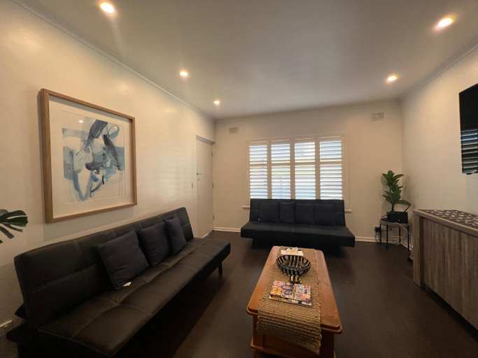 Others 5, TWO BR ENTIRE BEACH APARTMENT 10/22, Adelaide