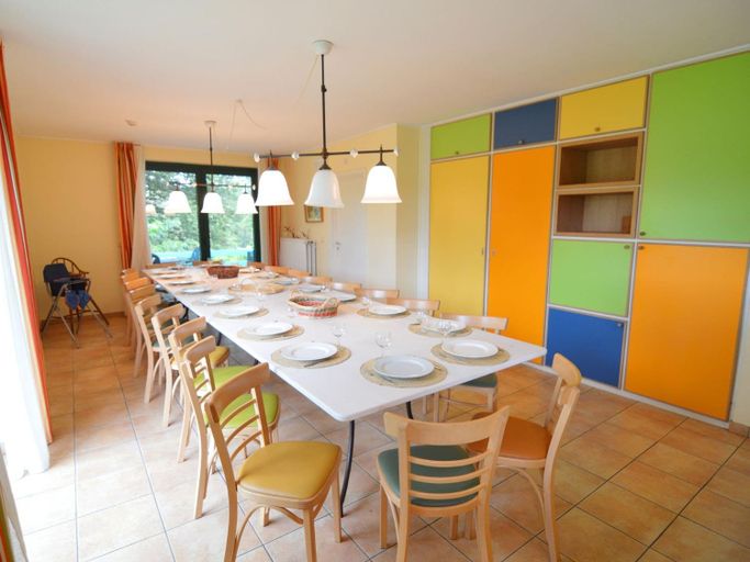 Others 5, Scenic Villa near Lake View, Liège