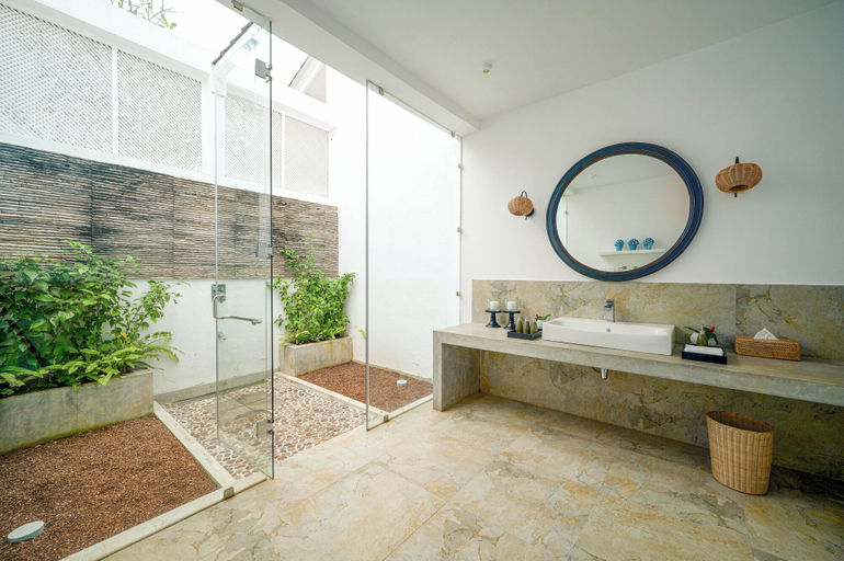 Bathroom, SOL House by The One Group of Hotels, Weligama