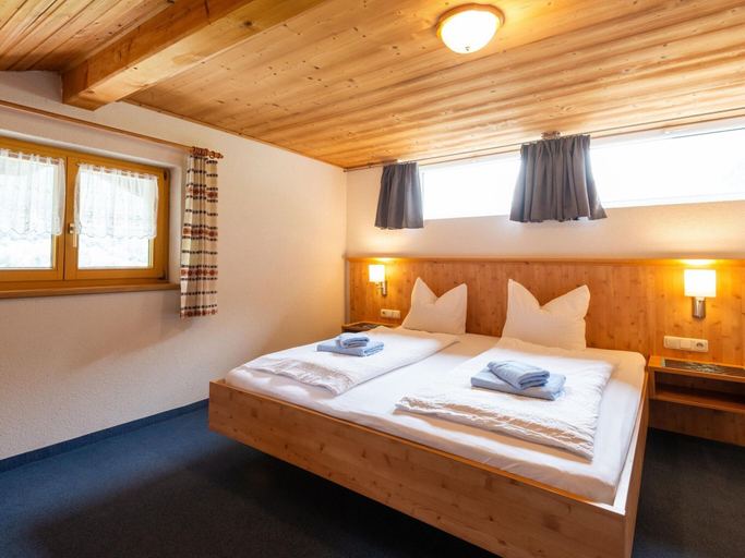 Bedroom 4, Spacious Apartment Near Centre and ski Area, Bludenz