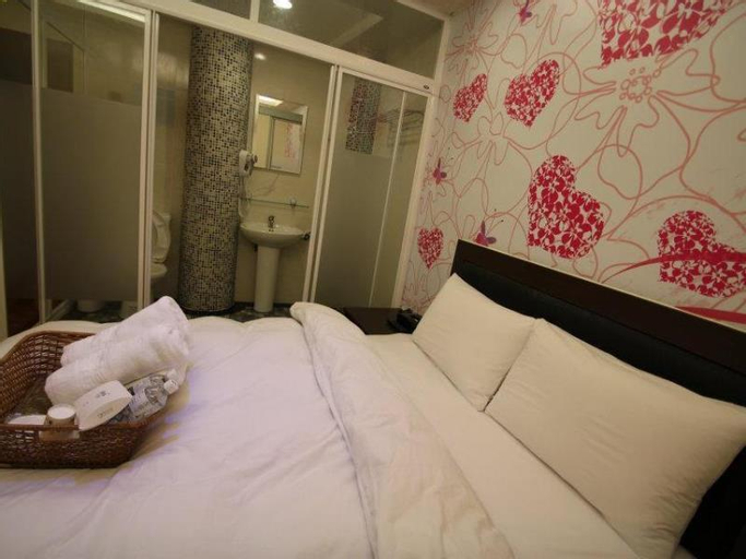 Bedroom 16