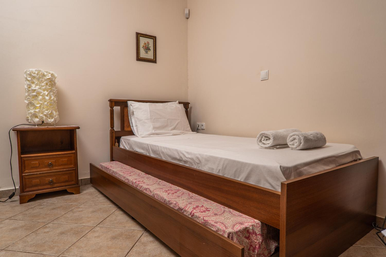 Bedroom 2, Villa Silva, Garden & Sea View, 3 BR, -10 min drive from center, Crete