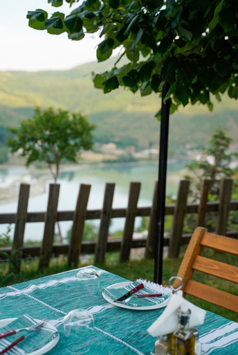 Sport & Beauty 5, Bujtina Adora, Tropojës
