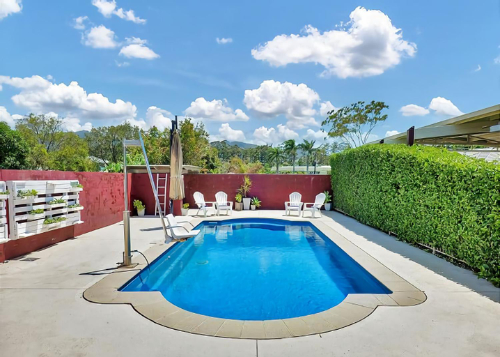 Sport & Beauty, McCabe Coffs Retreat, Coffs Harbour - Pt A