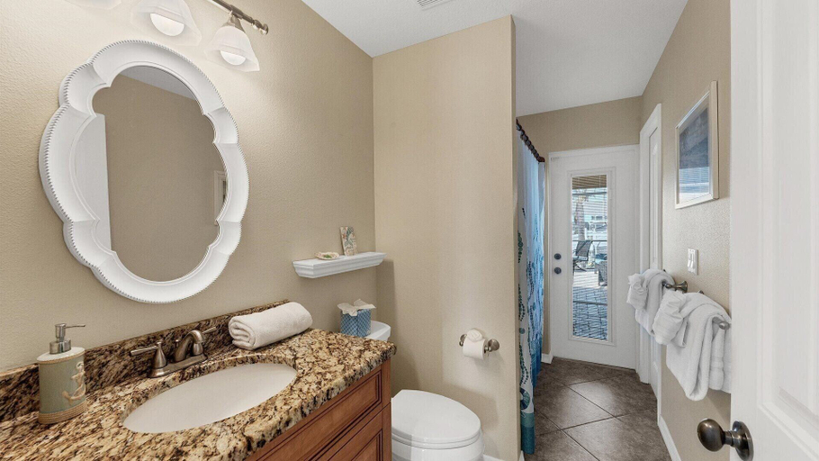 Bathroom 4, 9381 Saint Paul Drive, Charlotte