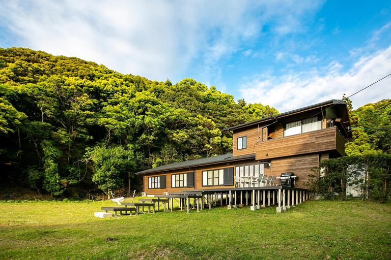 Sasebo VILLA Aka Ur1, Shikamachi
