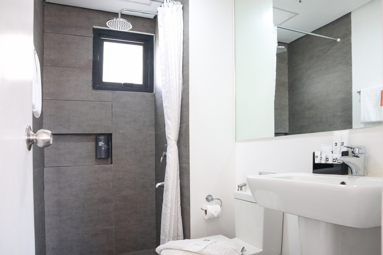 Bathroom 11