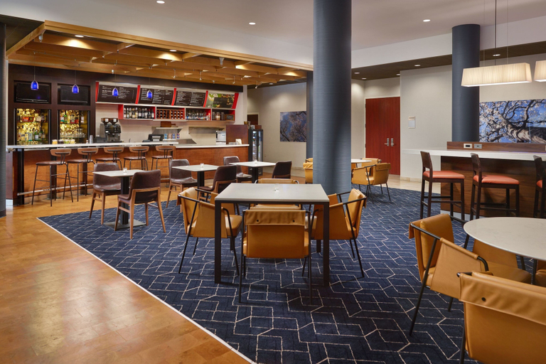 Food & Drinks 5, Courtyard by Marriott Warner Robins, Houston