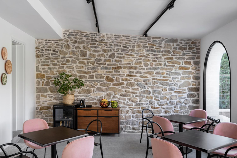 Food & Drinks 5, Bridges Residence, Veliko Tarnovo