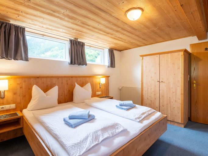 Bedroom 3, Spacious Apartment Near Centre and ski Area, Bludenz