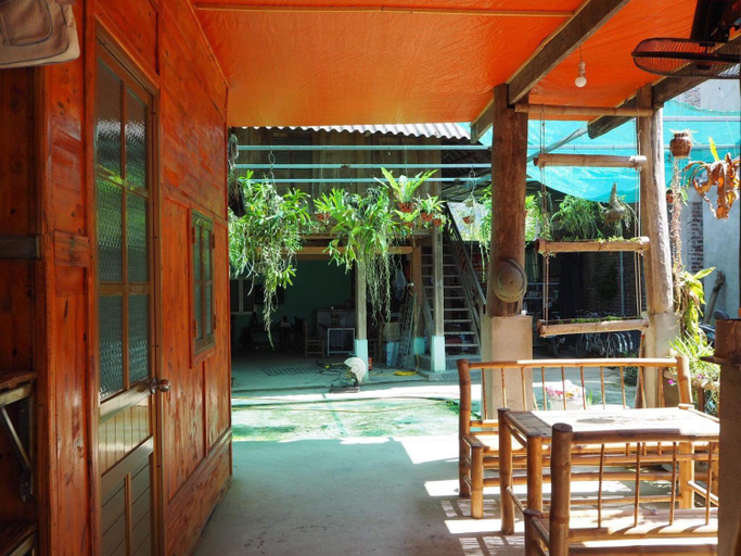 Others 4, Co's House, Mai Châu
