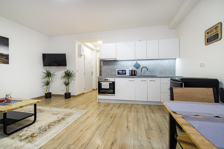 Others 4, Apartment Hotel STUD MB, Ostrava
