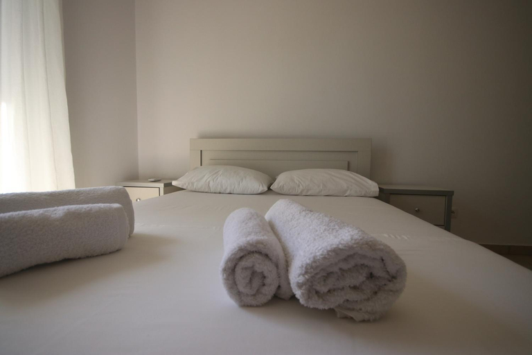 Others 5, Mato Rooms, Vlorës