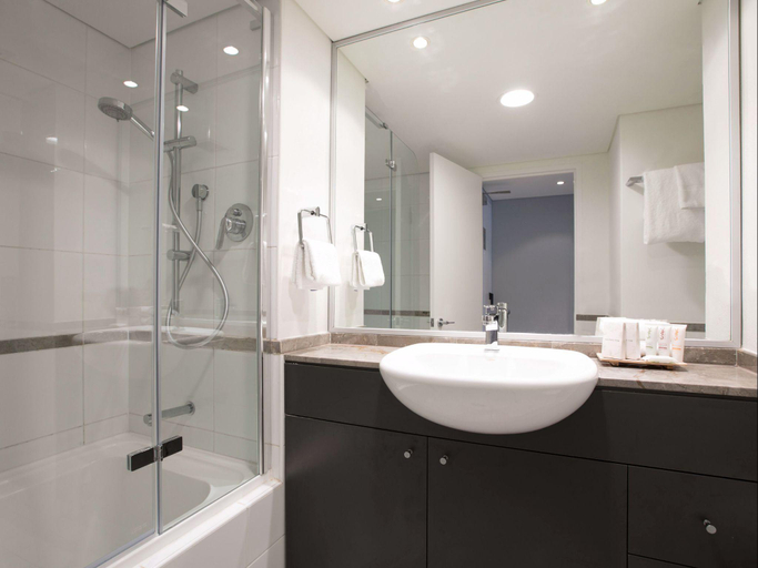Bathroom 8