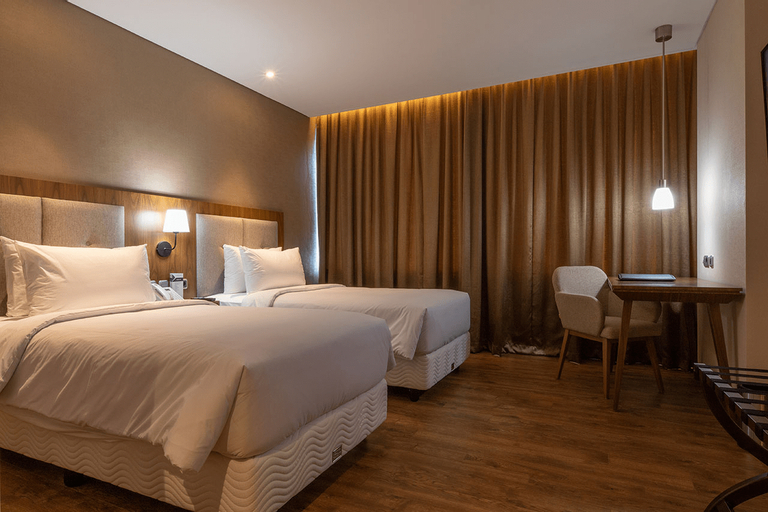 Bedroom 5, Avenzel Hotel And Convention Cibubur, Bekasi