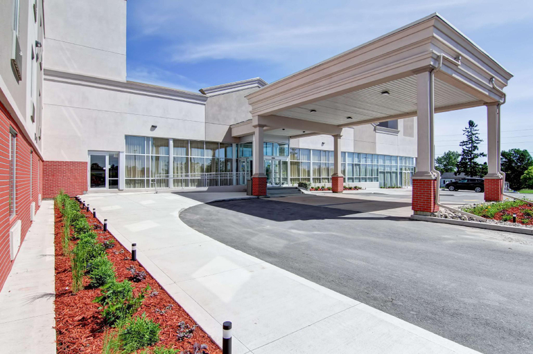 Others 4, Best Western Plus Bowmanville, Durham