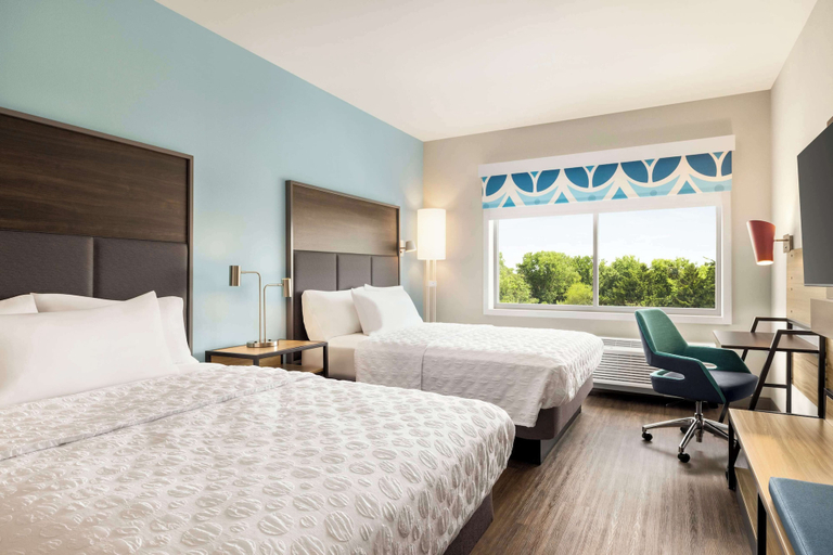 Bedroom 3, Tru By Hilton Martinsburg, Berkeley