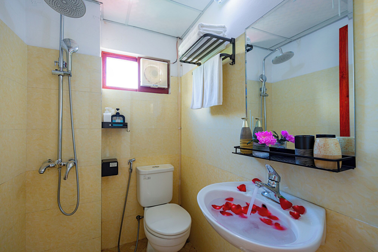 Bathroom 5, Moc Home Sapa Center, Sa Pa