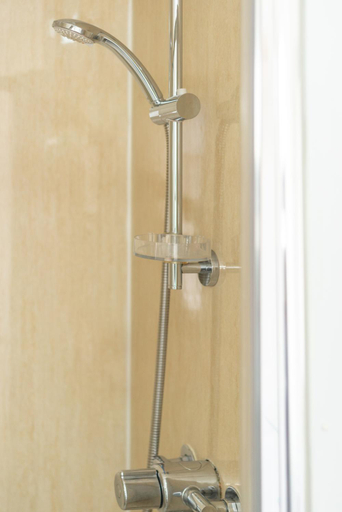 Bathroom 2, Driftwood Lodge, Devon