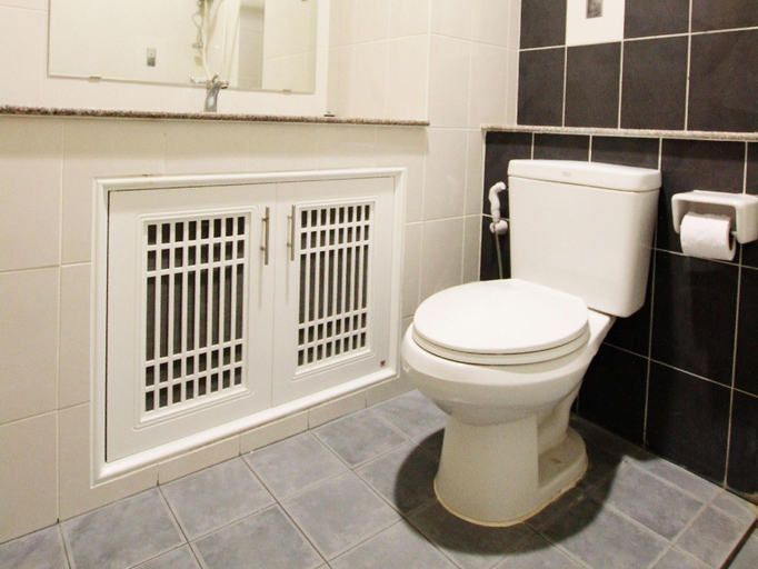 Bathroom 1