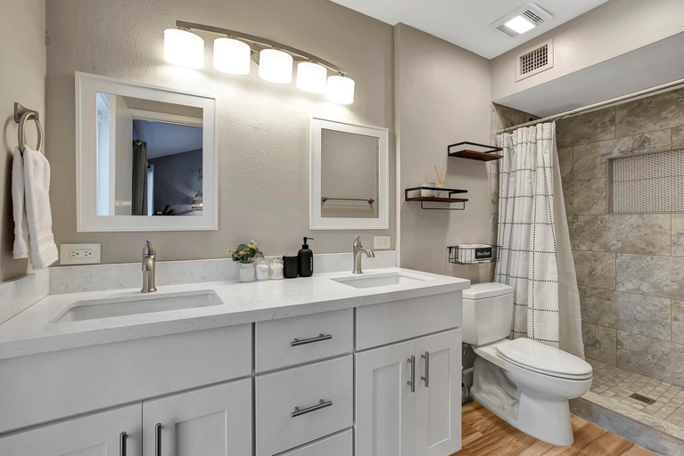 Bathroom 3, Scottsdale Designer Oasis - Private Pool & Insta Getaway, Maricopa