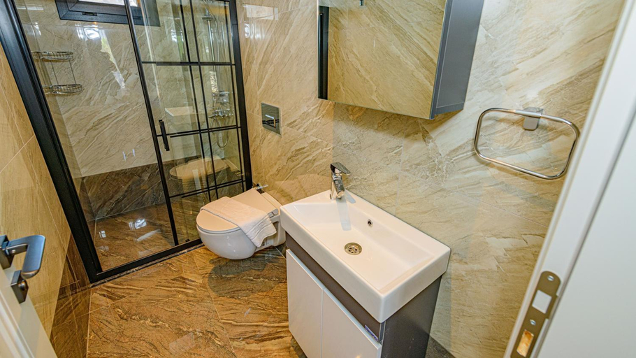 Bathroom 3, Sogut 1 - 4 Bedroom with jacuzzi in Fethiye, Fethiye