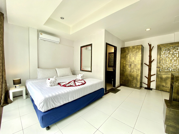 Beachwalk Patong, Phuket Island