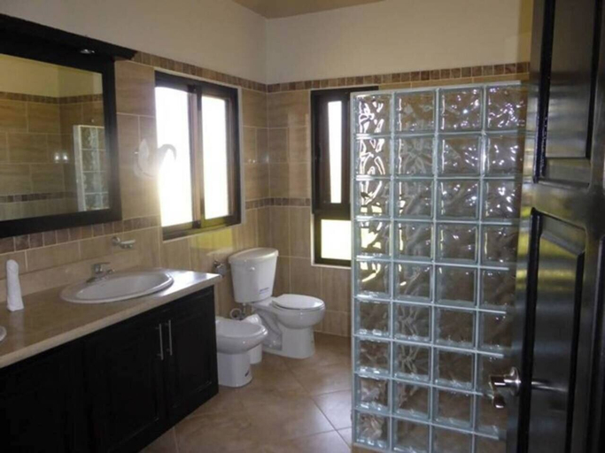 Bathroom 4, 4 Bedroom Villa Privacy in Mind, Gated and Secure, Sosua