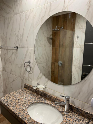 Bathroom 3, Ayres Inn, Federal