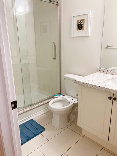 Bathroom, Glorious Home, Peel