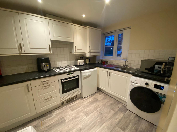 Lovely 2 bed apartment in Crosby, Sefton