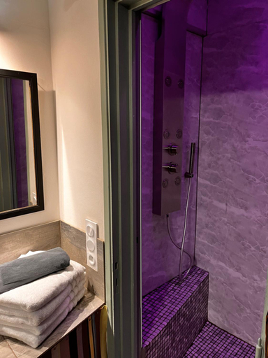 Bathroom 9