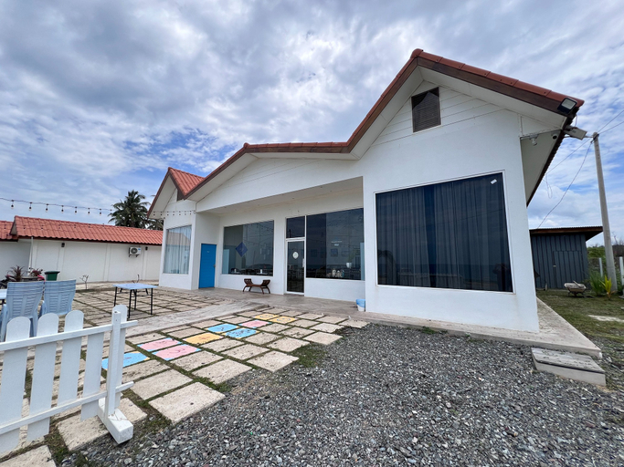 Exterior & Views 2, Coastal Bay Dungun Staycation, Marang