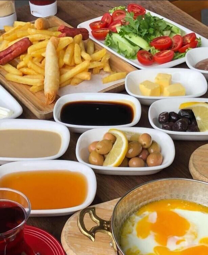 Food & Drinks, MİRA BUNGALOV, Merkez