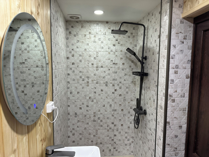Bathroom 3, Wooden nice house, Gardabani