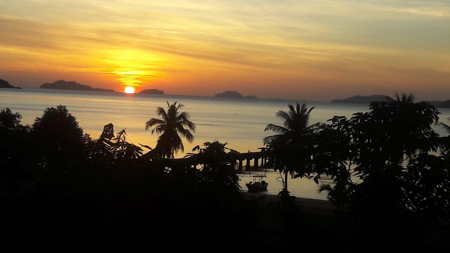 Others 3, Neeno Hut, Koh Chang