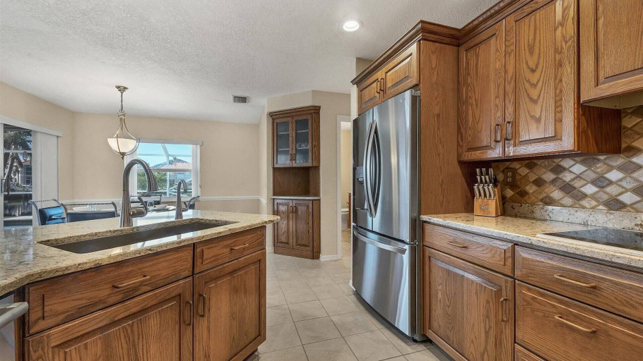 Others 5, 135 Tropicana Drive, Charlotte