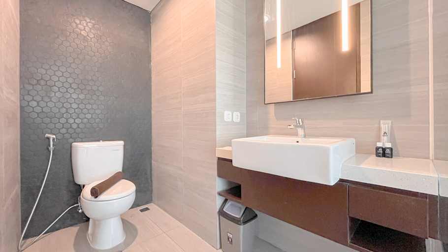 Bathroom 5, Studio at Skales Residence Near Tanjung Benoa By Travelio, Badung