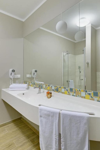 Bathroom 3, Hotel & Spa Trzy Wyspy, Świnoujście