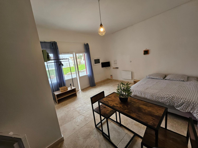 Bedroom 3, Gitedelatournelleauxerre, Yonne