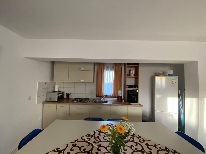 Others 2, Casa Mocanu, Sarmas