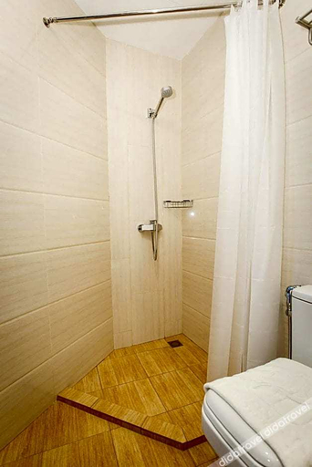 Bathroom 5, Lintas Platinum Hotel, Penampang