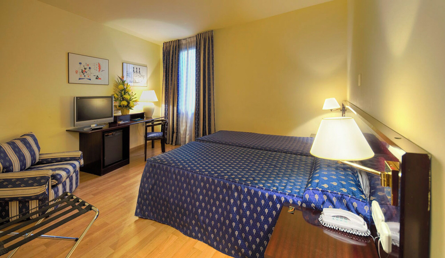 Bedroom 3, Hotel Atlantis, Barcelona