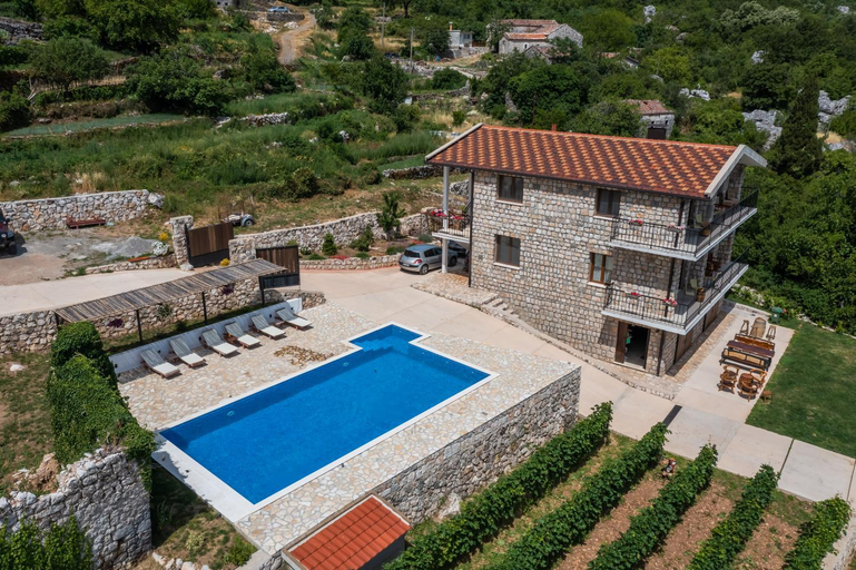 View 3, Apartments and Winery Djukovic